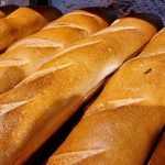 jak-zrobic-smaczne-grzanki-z-bagietki-w-piekarniku-prosty-przepis.jpg